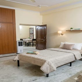 Girls PG Room